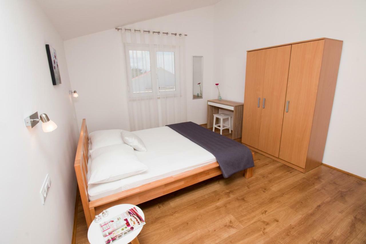 Apartments Liber ล็อควา โรโกซนิตซา ภายนอก รูปภาพ